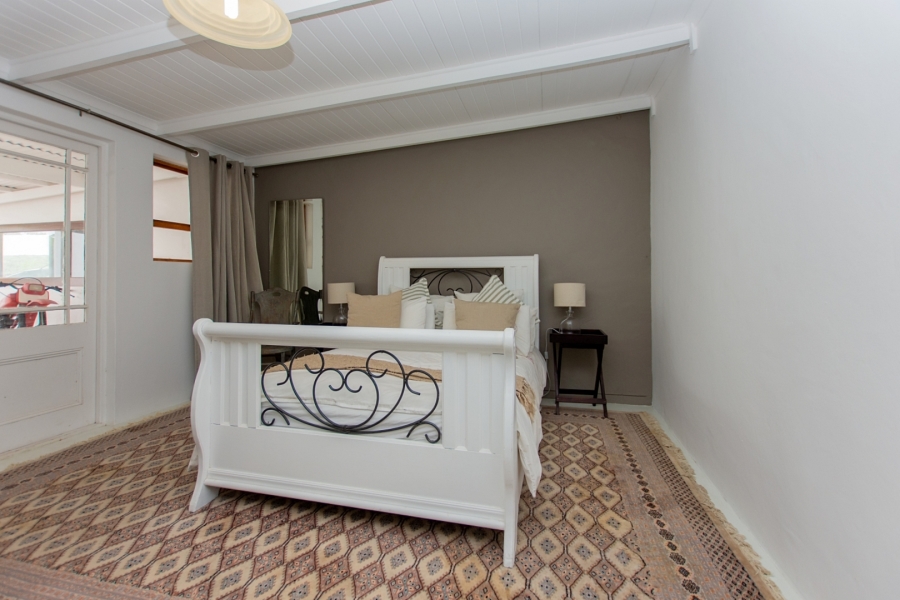 7 Bedroom Property for Sale in Paternoster Western Cape